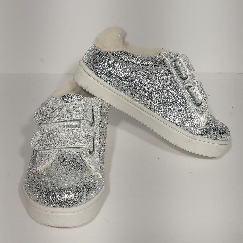 Nina Benicia Sneaker Girl Kids sz 8 M Silver NIB w/defects